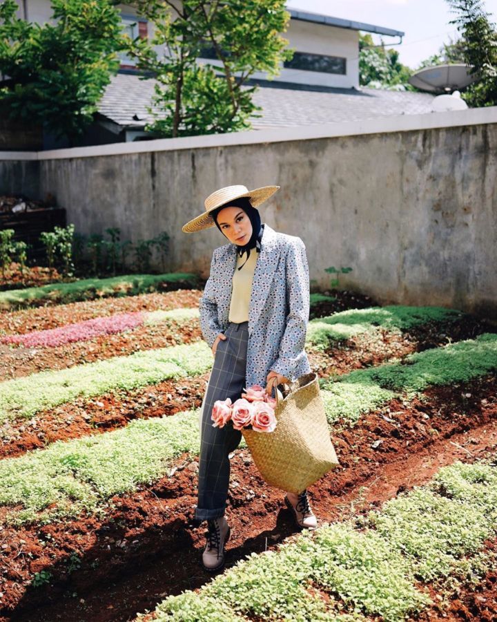 Kembangkan Hobi Baru Saat Pandemi, Yuk Intip Lahan Kompleks yang Disulap Tantri Namirah Jadi Kebun!