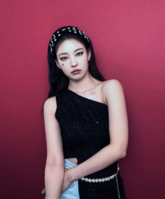 Bermodal Makeup, Beauty Vlogger Ini Mengubah Wajahnya Jadi Jennie 'Blackpink'. Hasilnya Mirip!