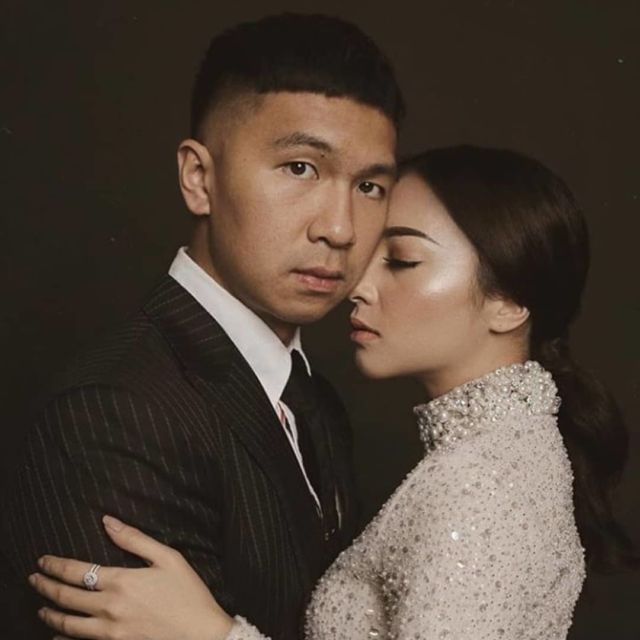 9+ Foto Pre-wedding Nikita Willy-Indra Priawan. Dari Pakai Sarimbit sampai Setelan Serasi!