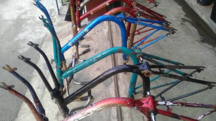 Merakit Sepeda Mini Demi Orang Tua Agar Tak Terbebani
