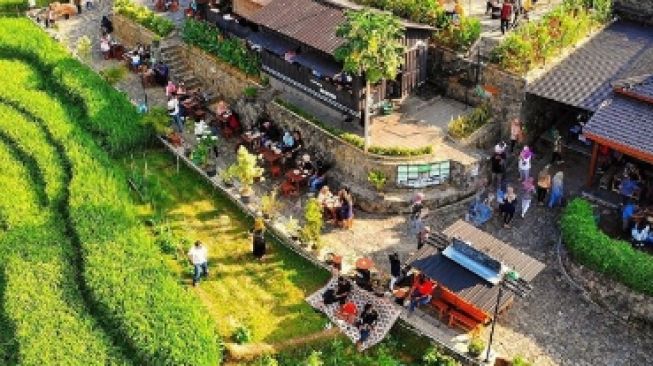 Kopi Ampirono, Tempat Ngopi Hits di Kulon Progo saat Era New Normal