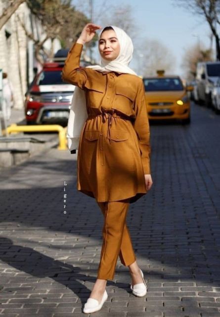 Parade Cantiknya Hijabers Pakai Setelan Warna Polos; Bisa Ditiru Buat Tampil Lebih Santun!