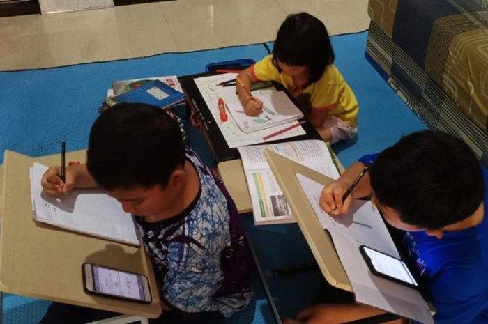 Lika-Liku Tahun Ajaran Baru di Tengah Pandemi. Tantangan Baru Bagi Guru dan Siswa