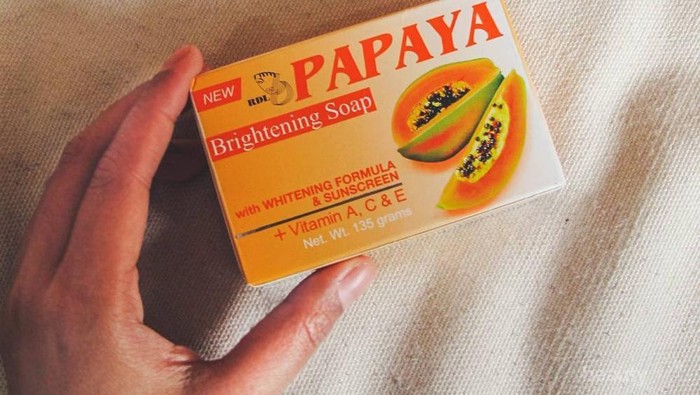 membedakan sabun pepaya asli dan palsu