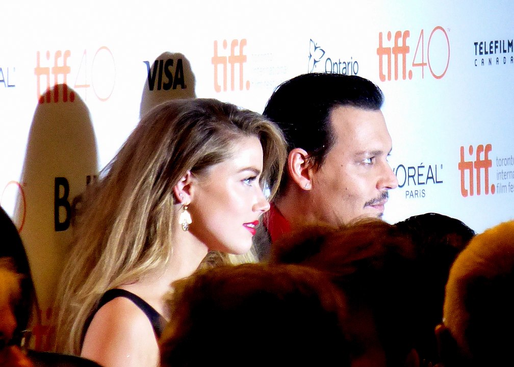 Skandal Amber Heard dan Johnny Depp Berlanjut. Klaim Terbaru, Sering Dituduh Selingkuh sama Co-star 7 Skandal Amber Heard dan Johnny Depp Berlanjut. Klaim Terbaru, Sering Dituduh Selingkuh sama Co-star