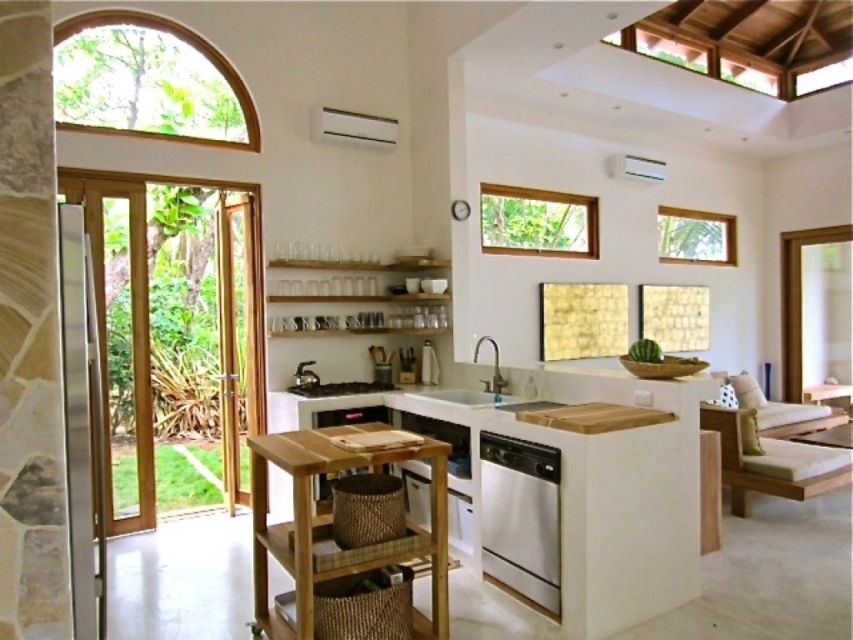 desain dapur minimalis terbuka dibelakang rumah