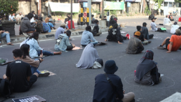 Gejayan Memanggil Kembali Digaungkan, Ratusan Massa Turun ke Jalan dengan Protokol di Tengah Pandemi