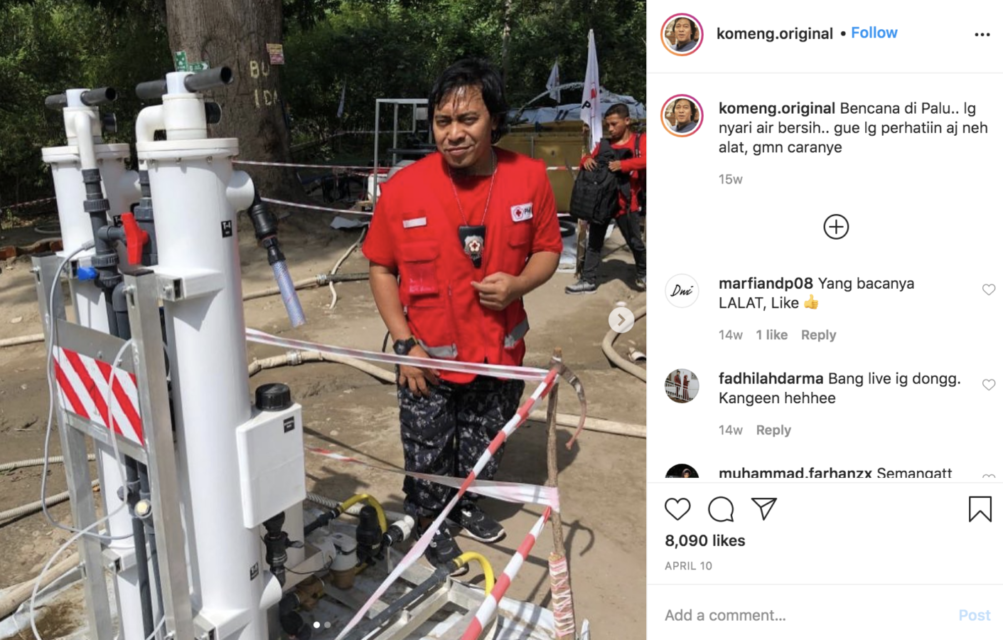 Membaca Caption Unggahan Foto di Instagram Milik Komeng Adalah Kebahagiaan Tersendiri. Kocak Bener!