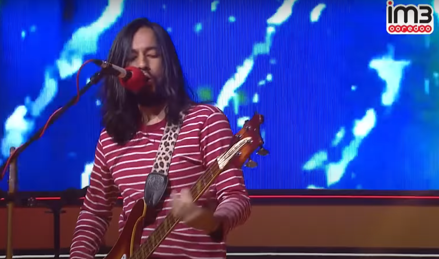Mengintip Serunya Aksi Kelompok Penerbang Roket & Barasuara di Collabonation Concert, Konser yang Digelar Tanpa Penonton