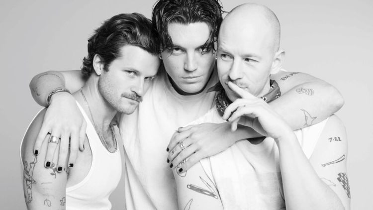 LANY Rilis Lagu tentang Ayah dan Ibu