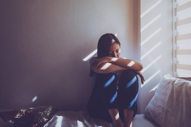 Membalas Curhatmu: Overthinking tentang Perasaan Insecure Hingga Quarter Life Crisis