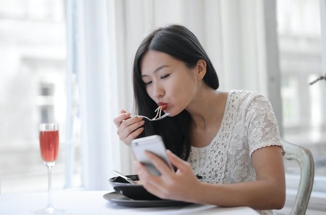 Opini: Kenapa Saya Bisa Sejatuh Cinta Itu Sama Mie Instant Satu Ini