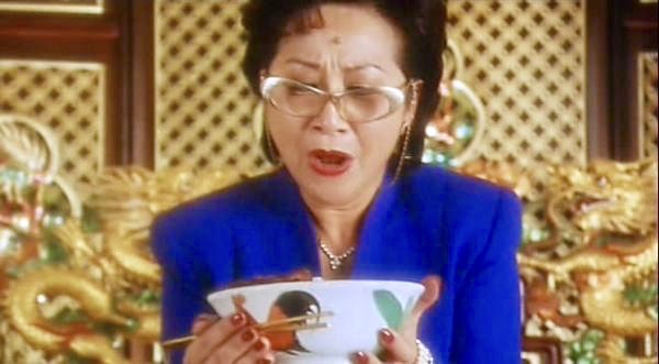 Menelusuri Asal Muasal Mangkuk Ayam Jago, Wadah Legendaris Kesayangan Abang-Abang Tukang Bakso