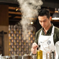 Reynold Poernomo, Adik Chef Arnold yang Sukses jadi Top 3 MasterChef Australia. Dijuluki Dessert King!