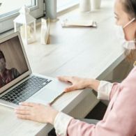 Webinar, Teknologi Seminar Online di Kala Situasi Pandemi