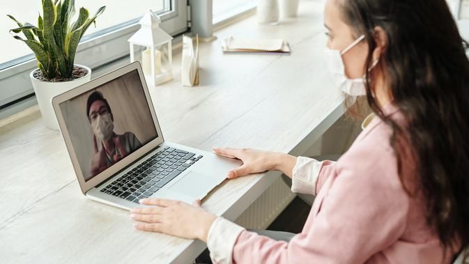 Webinar, Teknologi Seminar Online di Kala Situasi Pandemi