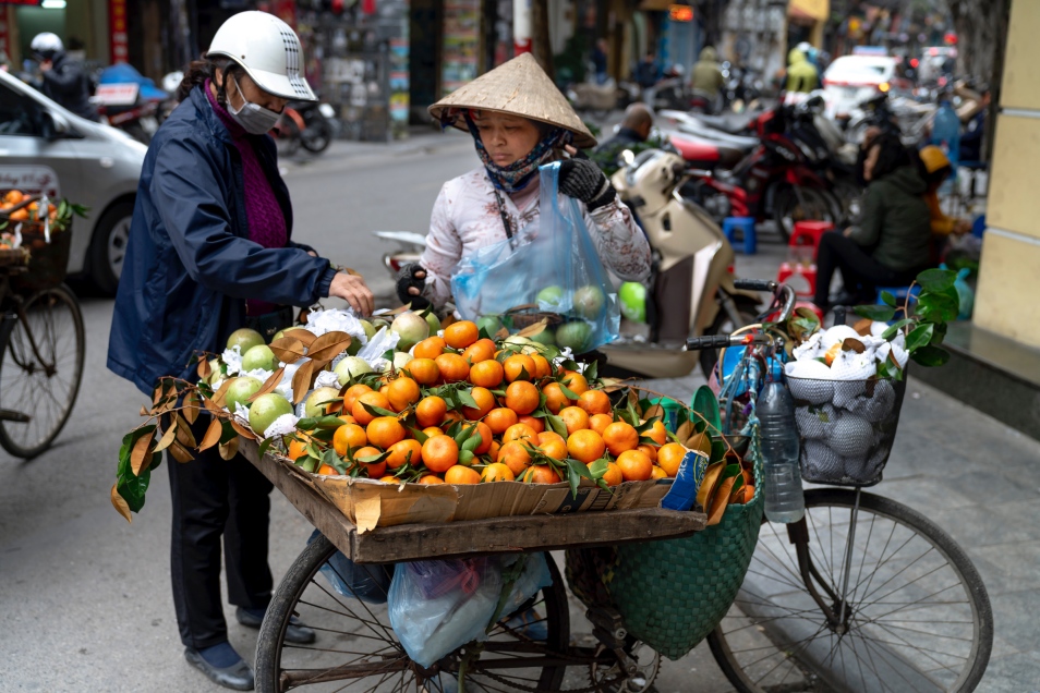 7 Tipe Orang Indonesia Kalau Lagi Nawar Barang. Skill Dewa Milik Ibu-Ibu yang Perlu Kamu Kuasai nih