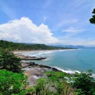10 Pantai Terbaik di Jawa Barat yang Bikin Hati Adem dan Cinta Bersemi!