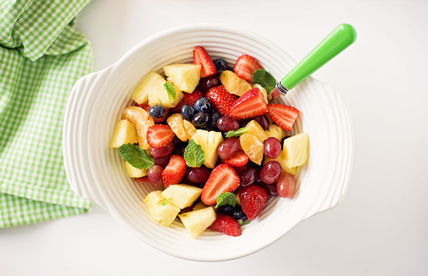 Rahasia di Balik Salad Buah yang Awet dan Sausnya Nggak Cepat Berair. Bisa Dimakan Besok Lagi