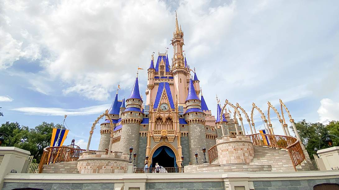 Kisah Sukses Walt Disney. Sempat Jadi Supir Ambulans Hingga Alami Kegagalan Berkali-kali