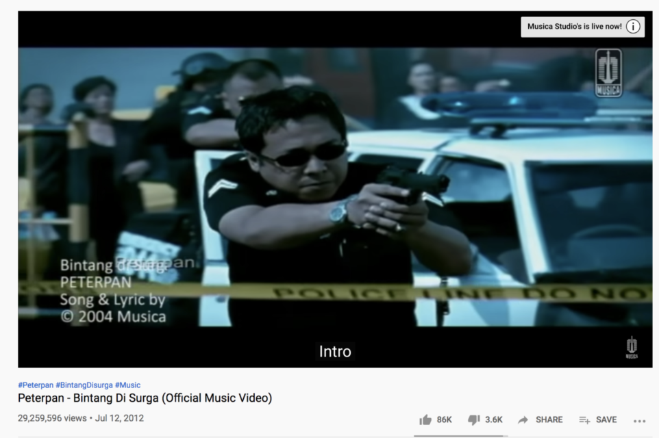 Jadi Salah Satu Penyanyi Paling Digandrungi, Inilah 7 Lagu Karya Ariel Noah yang Paling Memorable