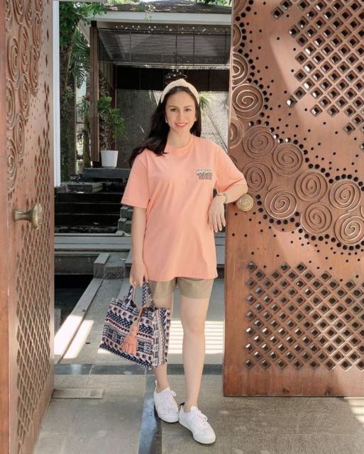 Ibu Kota Jadi Pusat Industri Hiburan, 10+ Artis ini Justru Memilih Tinggal di Luar Jakarta