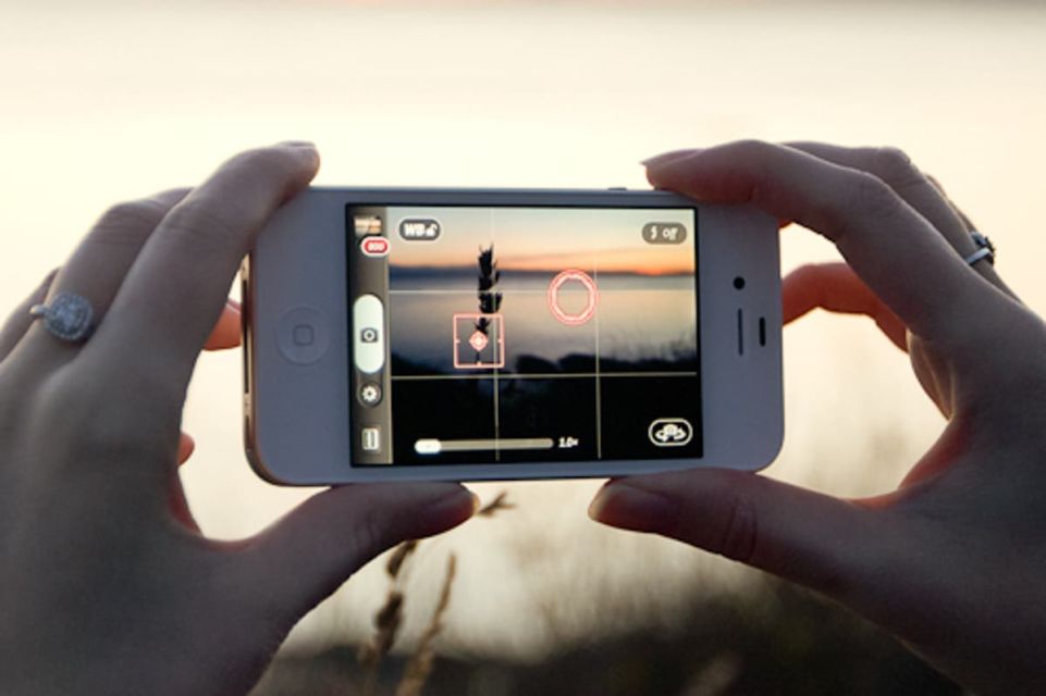 Teknik Dasar Belajar Fotografi Bermodalkan Kamera HP, Hasilnya Sebening Jepretan Profesional