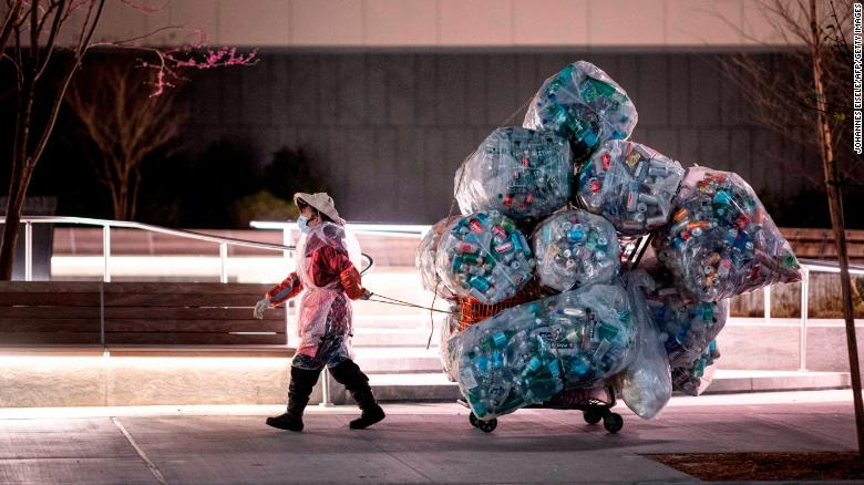 Sering Digunakan Sekali Pakai, 5 Jenis Sampah Ini Akan Menumpuk Setelah Pandemi Usai 7