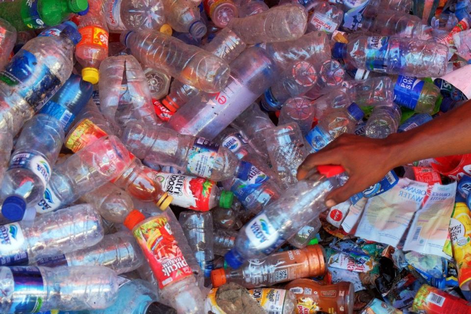 6 Tips Memulai Bisnis Daur Ulang Sampah Plastik. Sering Diremehkan, Padahal Omzetnya Lumayan