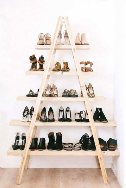 8 Model Rak Sepatu Kayu yang Sering Nggak Kepikiran, Ringkas dan Cocok untuk Kamar Kos-kosan