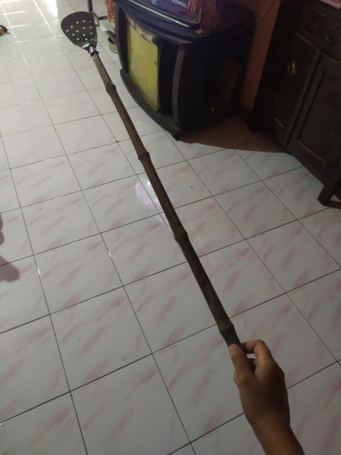 11 Benda Aneh yang Pernah Ada di Dalam Rumah, Antara Kreatif dan Random sih. Kocak Bener! :D