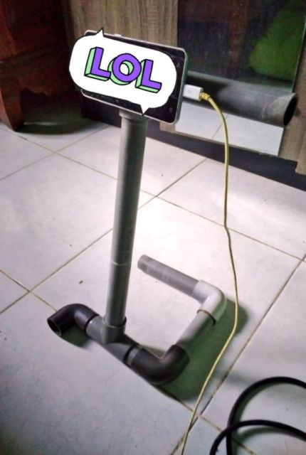 11 Benda Aneh yang Pernah Ada di Dalam Rumah, Antara Kreatif dan Random sih. Kocak Bener! :D