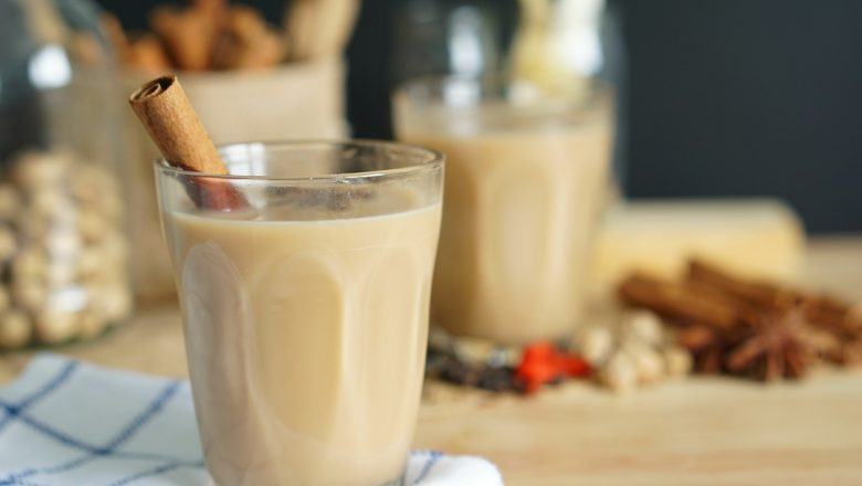6 Racikan Teh Tarik yang Menghangatkan juga Dingin Menyegarkan. Busa Melimpah, Wanginya Khas