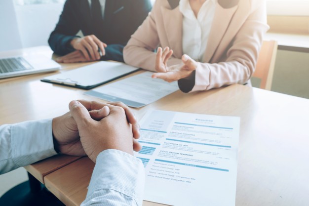 Perbedaan Interview HRD dan User. Sst, Ada Bocoran Tips Biar Berhasil Sampai Nego Gaji!