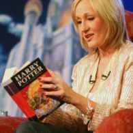 Kisah Sukses J.K. Rowling, Penulis Harry Potter. Sempat Hidup Terlunta-lunta