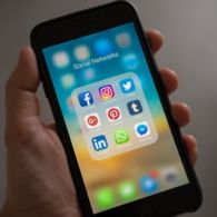 6 Keuntungan Bisnis yang Bisa Didapatkan dari Media Sosial
