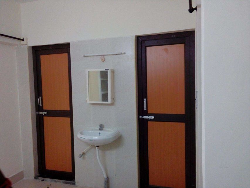 5 Jenis Material Pintu Kamar Mandi Sekaligus Plus Minusnya. Harga Mahal Belum Tentu Tahan Lama