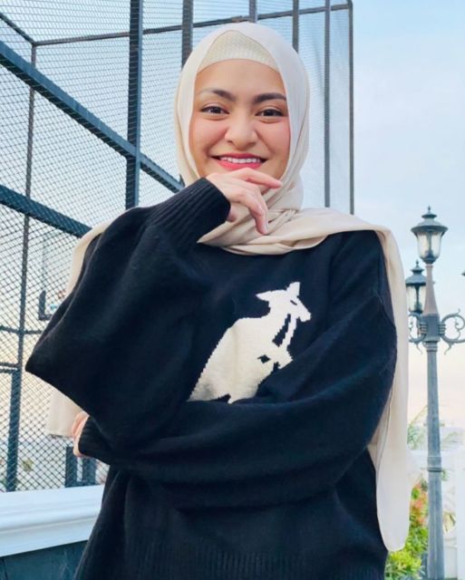 Hapus Tato hingga Hibahkan Baju Manggung, ini Perubahan Nathalie Holscher Pasca Jadi Mualaf