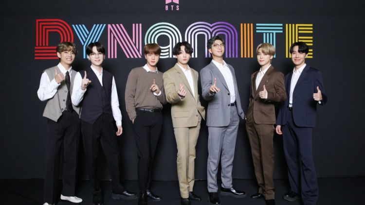 #HipweeDaebak-Secara Tiba-Tiba Aku Jatuh Cinta dengan Semua yang Berbau Ke-Korea-an.
