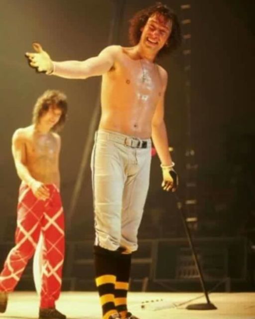 Gitaris Eddie Van Halen yang Meninggal Dunia Ternyata Keturunan Indonesia, Berikut 5 Faktanya