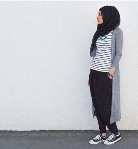 9 Cara Tampil Sporty Kalau Bosan Sama Gaya Feminin; Tetap Sederhana Walau Kelihatan Beda!