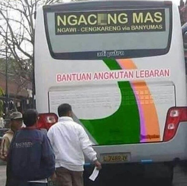 Deretan Potret Keajaiban Angkutan Umum Indonesia. Ternyata Bisa Antarnegara juga lo! 28 Deretan Potret Keajaiban Angkutan Umum Indonesia. Ternyata Bisa Antarnegara juga lo!