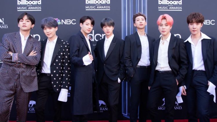 #HipweeDaebak-7 Lagu BTS yang Menginspirasi Tentang Meraih Impian.