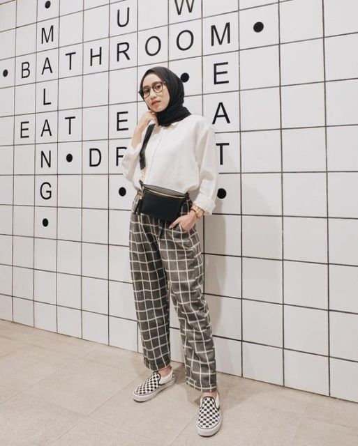 9 Cara Tampil Sporty Kalau Bosan Sama Gaya Feminin; Tetap Sederhana Walau Kelihatan Beda!