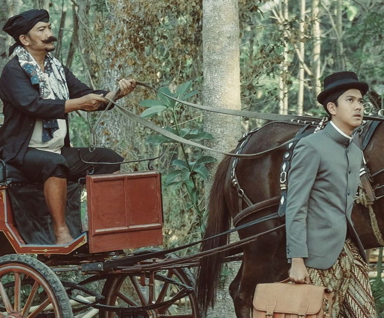 Review Film Bumi Manusia: Hanung Bramantyo Cukup Berhasil Bawa Cerita Novel ke Layar Lebar