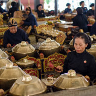 Kemeriahan Alunan Gamelan Pada Satu Malam di Rumah Kompleks Keraton