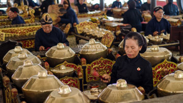 Kemeriahan Alunan Gamelan Pada Satu Malam di Rumah Kompleks Keraton