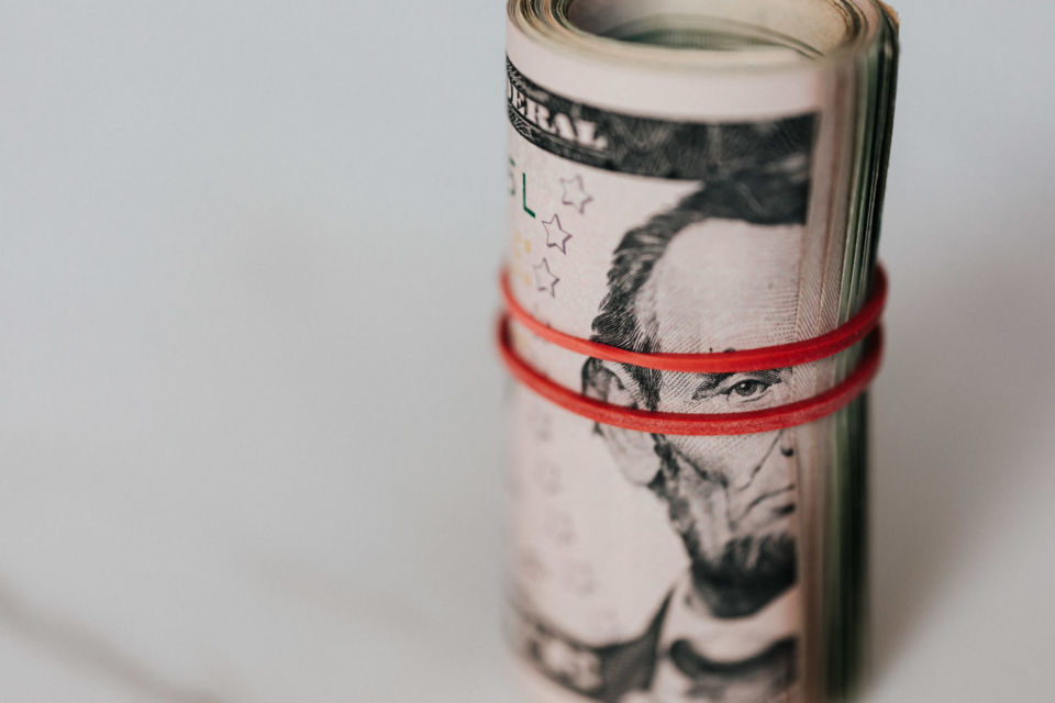 7 Ciri Investasi Bodong yang Bisa Diingat. Biasanya Menawarkan Untung Jutaan Secara Singkat
