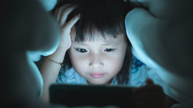 Wajib Tahu! Ini 5 Tahapan Ketakutan Anak Sesuai Usia. Orang Tua Perlu Paham! 13 Wajib Tahu! Ini 5 Tahapan Ketakutan Anak Sesuai Usia. Orang Tua Perlu Paham!