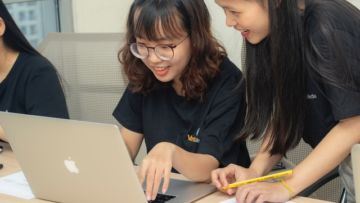 Menjadi Berpikiran Terbuka dengan Tetap Menghormati Prinsip dan Kepercayaan Masing-Masing